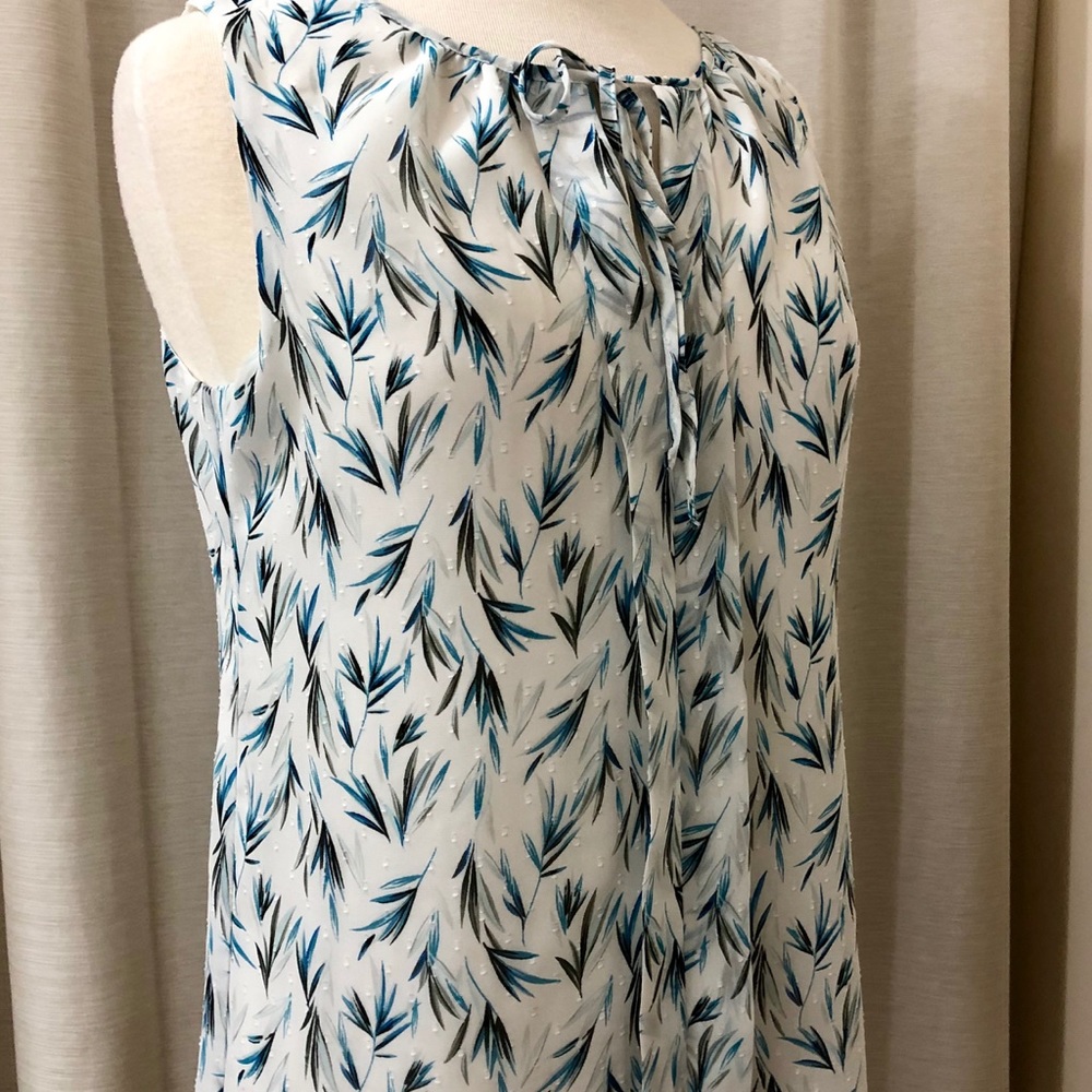 WHBM Pattern Blouse - Picture 5 of 7